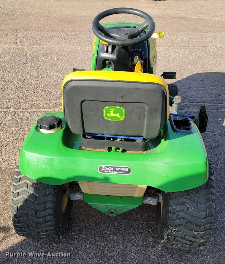 image for item LO9230 John Deere LT150  lawn mower