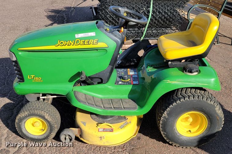 image for item LO9230 John Deere LT150  lawn mower