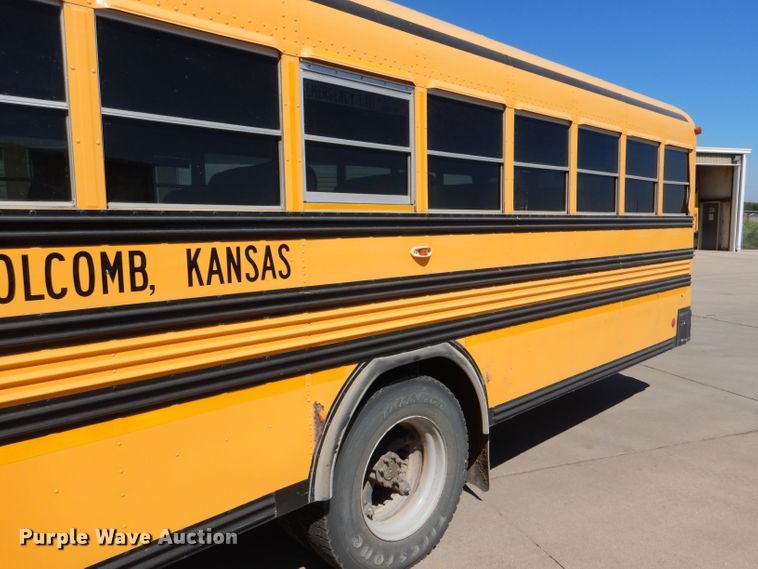 image for item LU9576 1997 Blue Bird TC2000  school bus