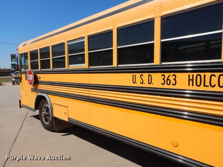 image for item LU9576 1997 Blue Bird TC2000  school bus