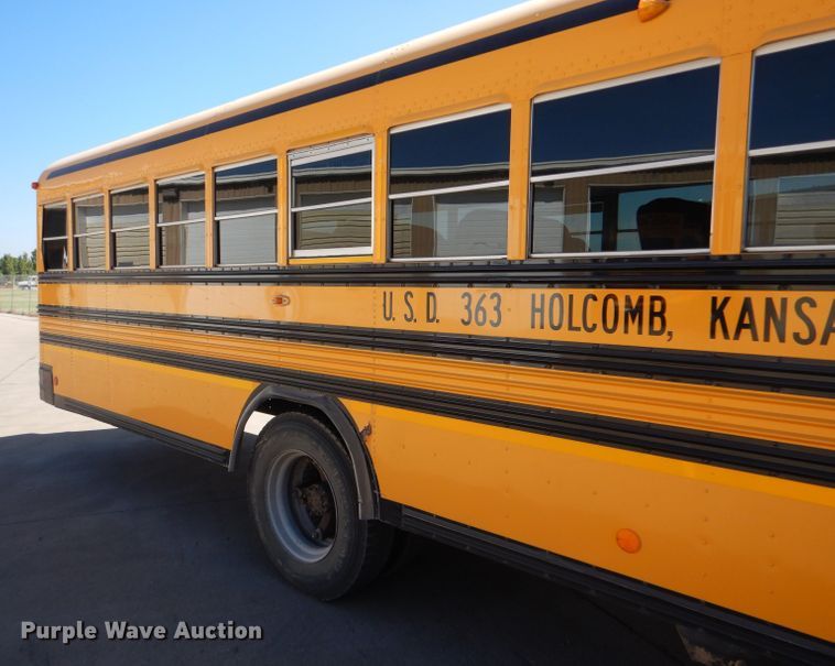 image for item LU9576 1997 Blue Bird TC2000  school bus