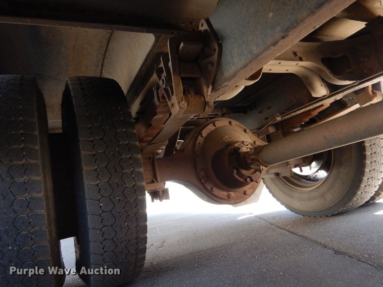 image for item LU9576 1997 Blue Bird TC2000  school bus