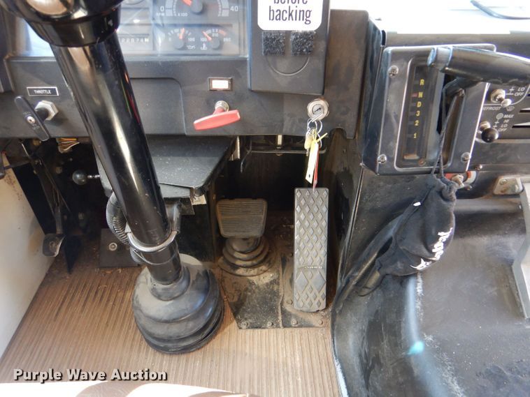 image for item LU9576 1997 Blue Bird TC2000  school bus