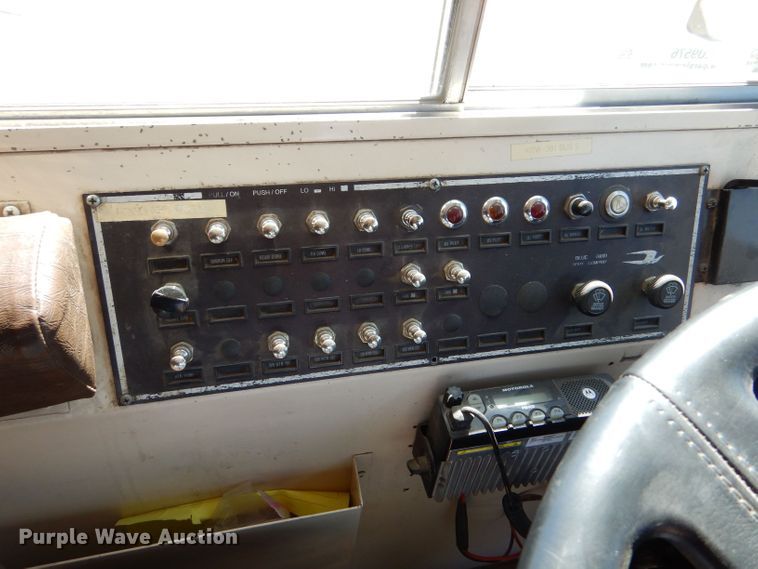 image for item LU9576 1997 Blue Bird TC2000  school bus