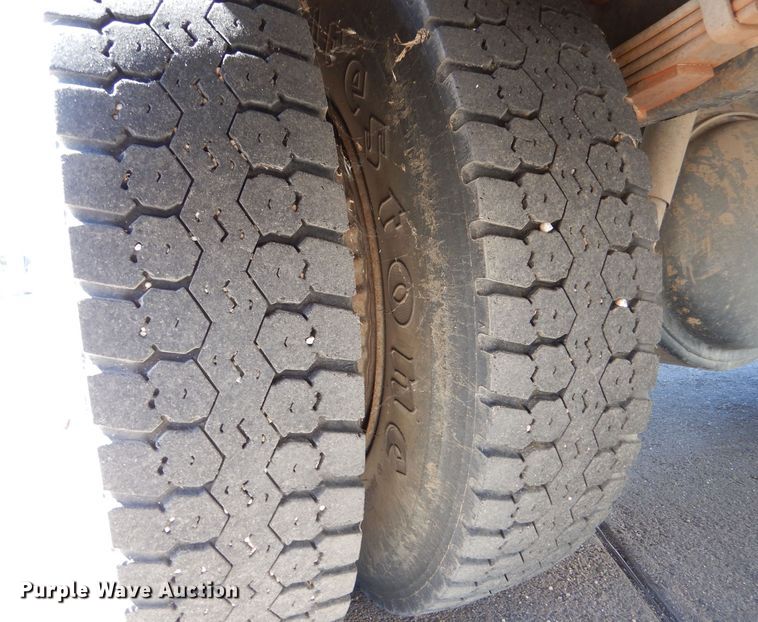 image for item LU9576 1997 Blue Bird TC2000  school bus