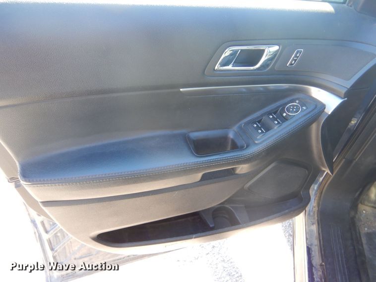 image for item LU9578 2017 Ford Explorer Police Interceptor  SUV