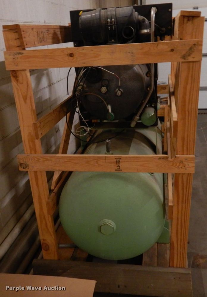 image for item MH9161 Sullair ES-8  air compressor