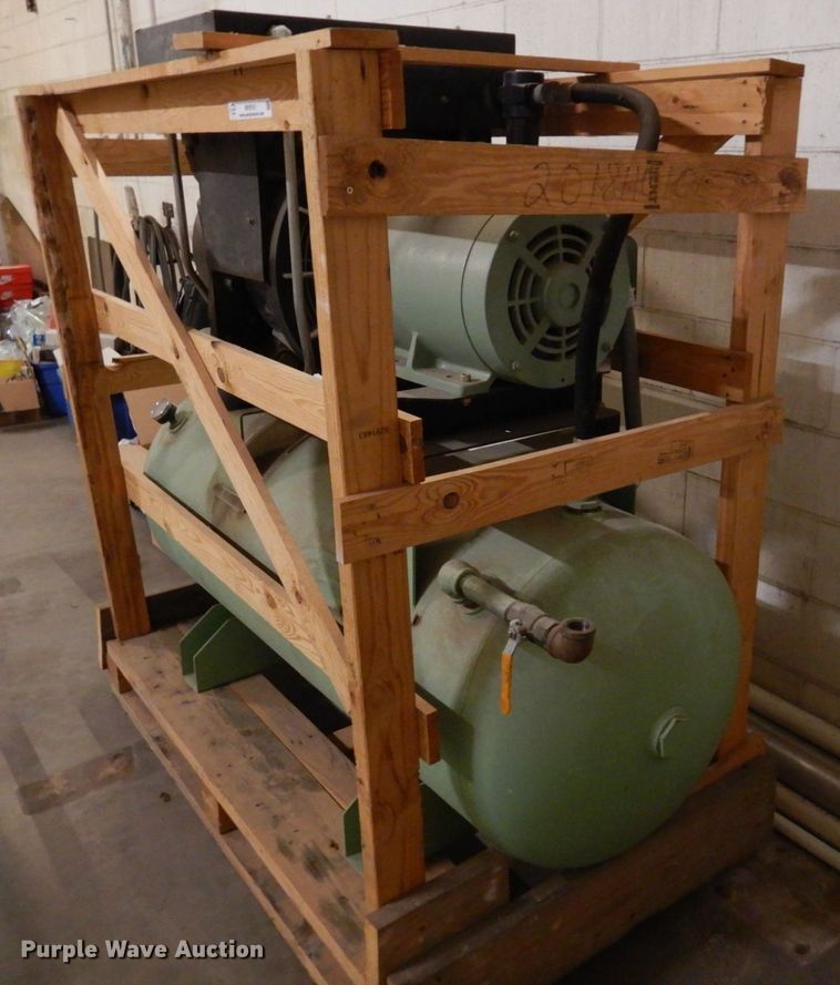 image for item MH9161 Sullair ES-8  air compressor