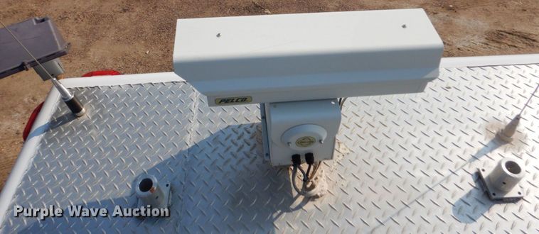 image for item MH9186 1987 Ford 8000  mobile command center