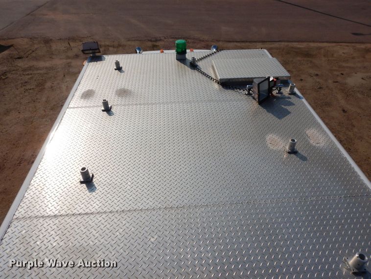 image for item MH9186 1987 Ford 8000  mobile command center