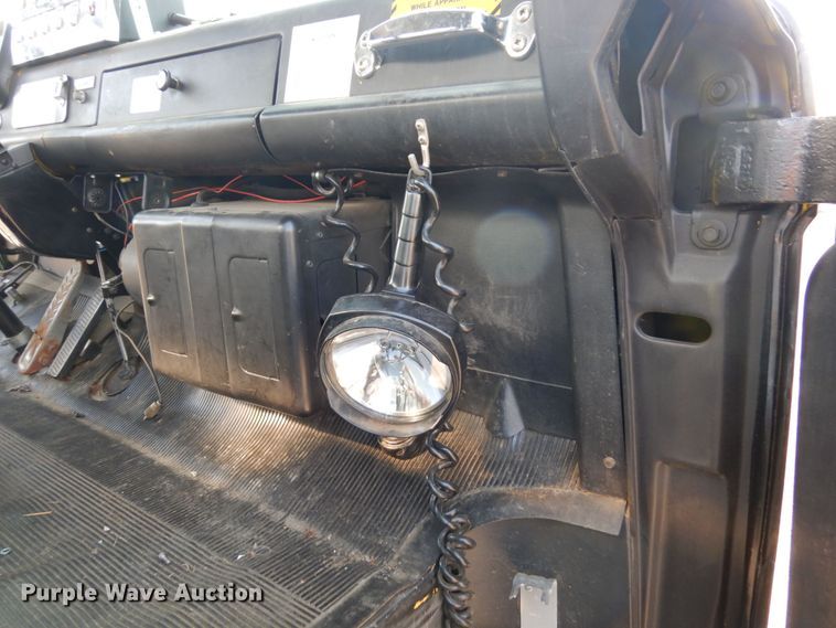 image for item MH9186 1987 Ford 8000  mobile command center