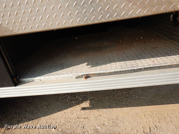 image for item MH9186 1987 Ford 8000  mobile command center