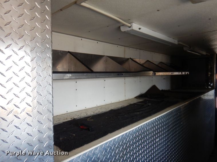 image for item MH9186 1987 Ford 8000  mobile command center