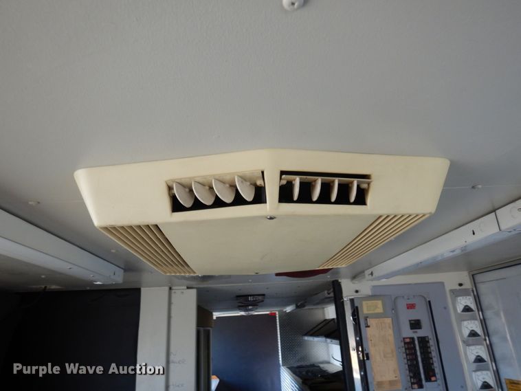 image for item MH9186 1987 Ford 8000  mobile command center