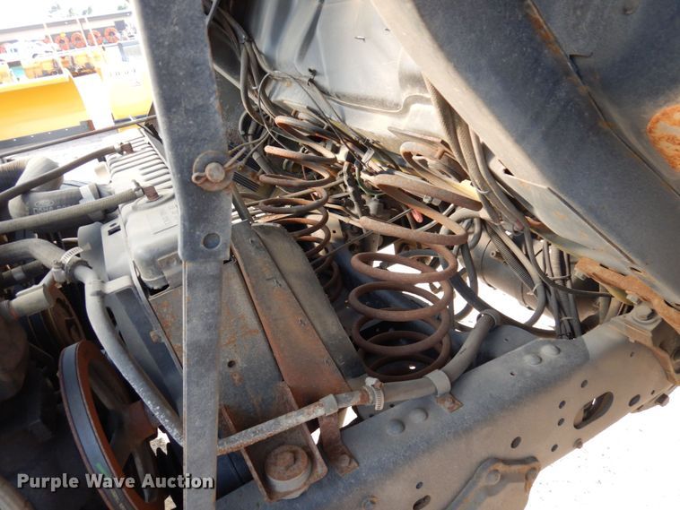 image for item MH9186 1987 Ford 8000  mobile command center