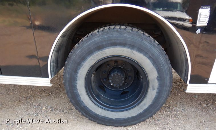 image for item MH9186 1987 Ford 8000  mobile command center