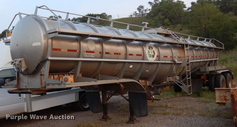 image for item MH9188 1998 Arco  tank trailer