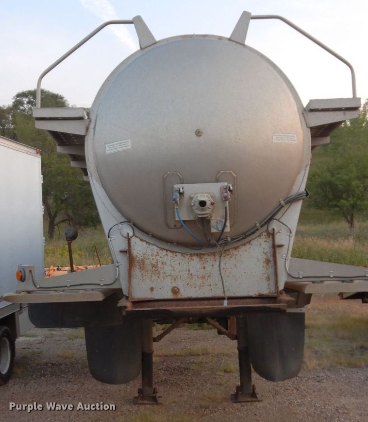 image for item MH9188 1998 Arco  tank trailer