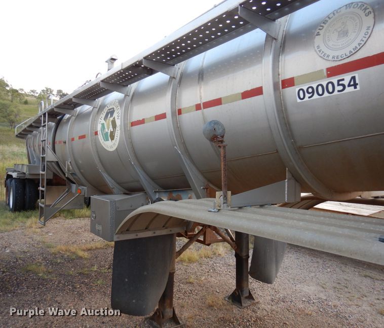 image for item MH9188 1998 Arco  tank trailer