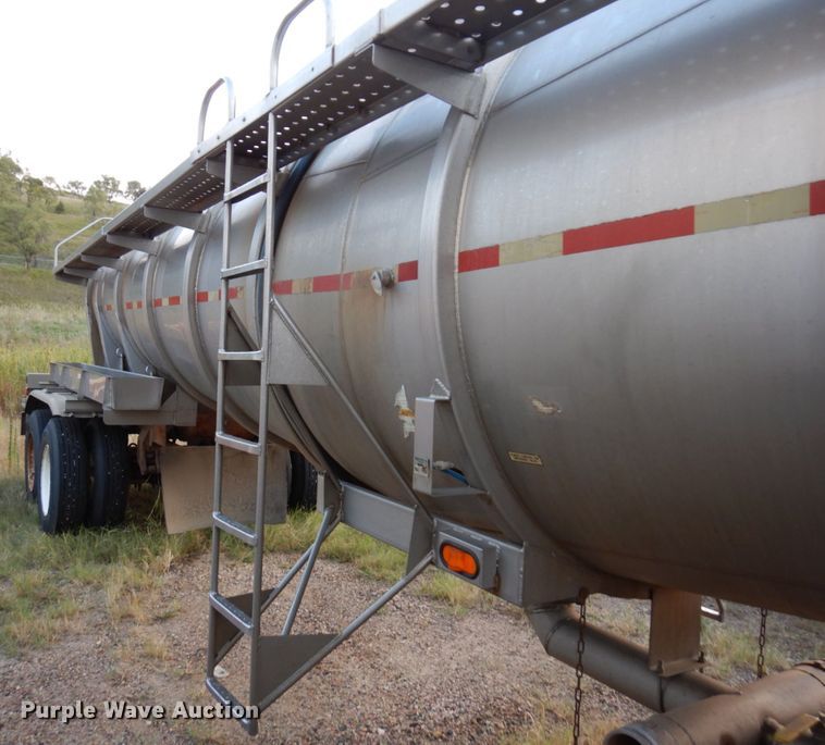 image for item MH9188 1998 Arco  tank trailer