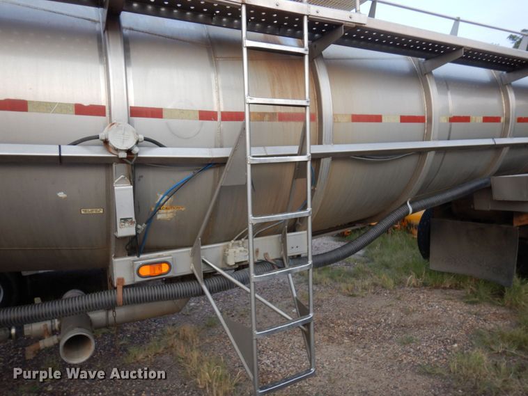 image for item MH9188 1998 Arco  tank trailer