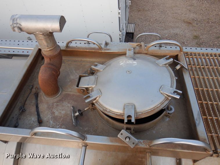 image for item MH9188 1998 Arco  tank trailer