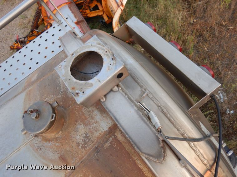 image for item MH9188 1998 Arco  tank trailer