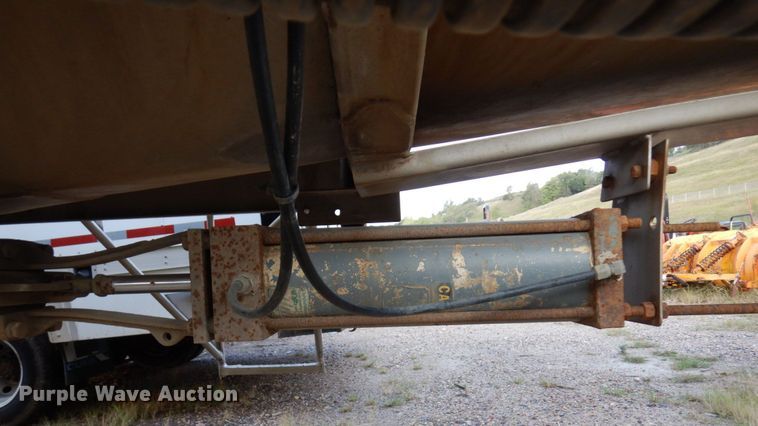 image for item MH9188 1998 Arco  tank trailer