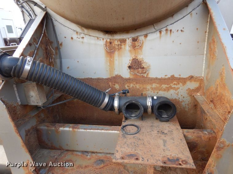 image for item MH9188 1998 Arco  tank trailer