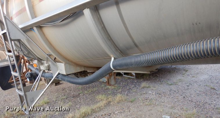 image for item MH9188 1998 Arco  tank trailer