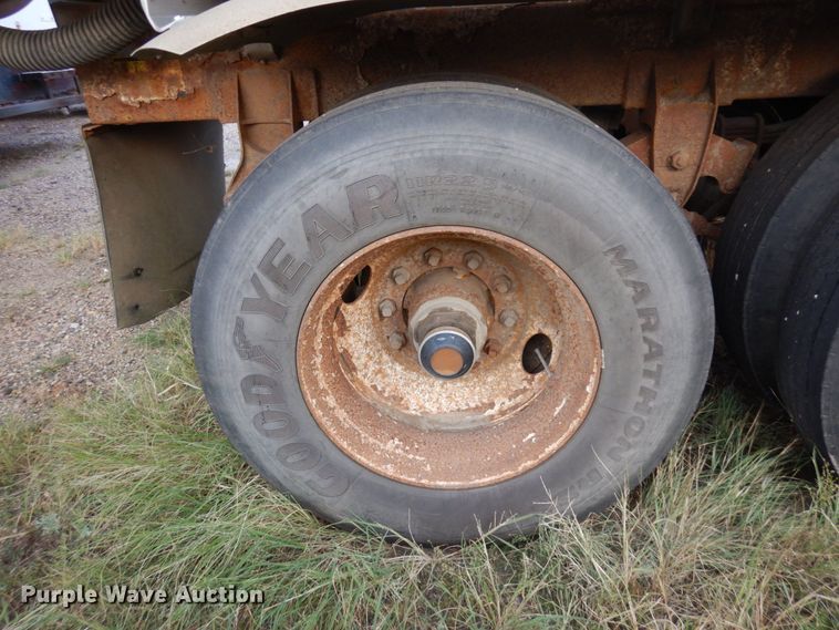 image for item MH9188 1998 Arco  tank trailer