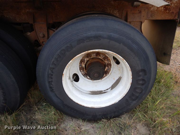 image for item MH9188 1998 Arco  tank trailer