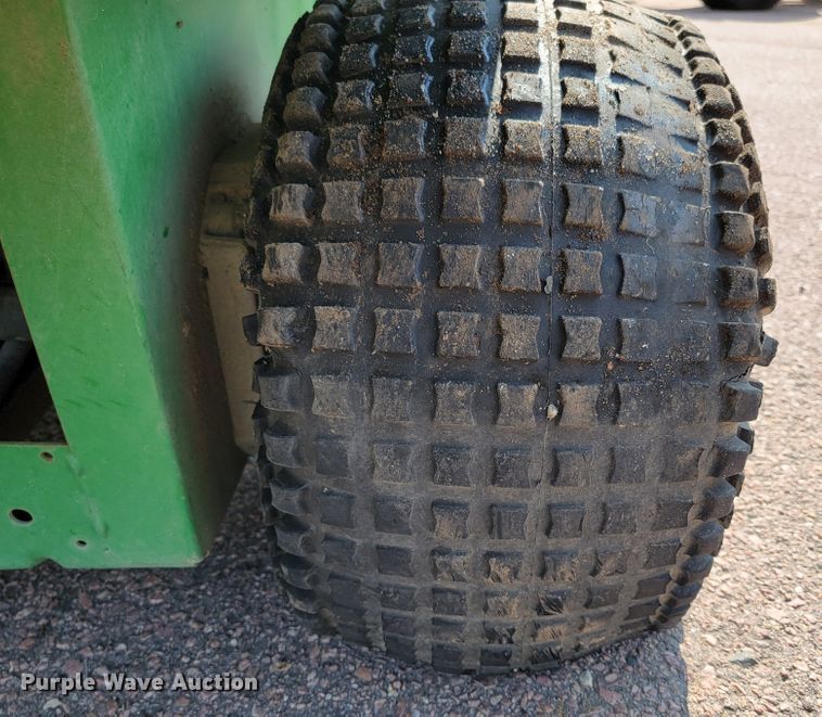 image for item MH9193 2011 John Deere Gator  utility vehicle