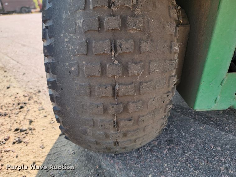 image for item MH9193 2011 John Deere Gator  utility vehicle