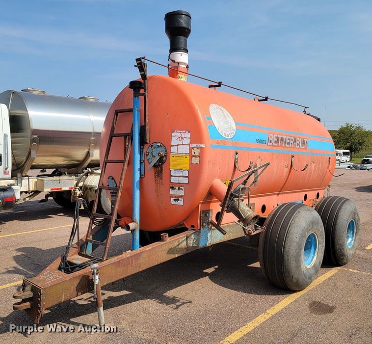 image for item MH9199 Better Bilt 2600  tank trailer