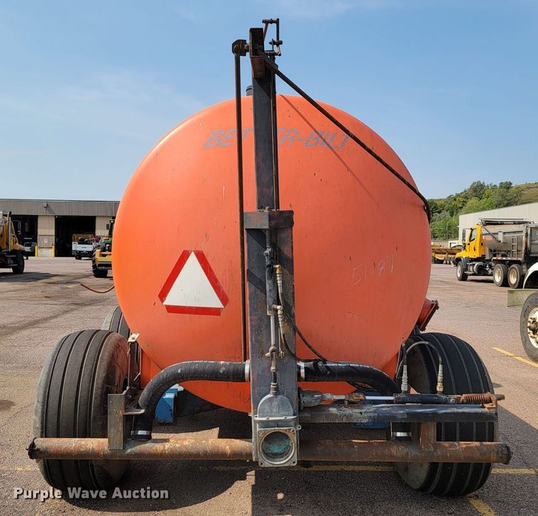 image for item MH9199 Better Bilt 2600  tank trailer