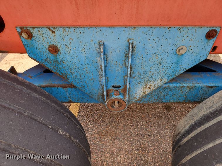 image for item MH9199 Better Bilt 2600  tank trailer