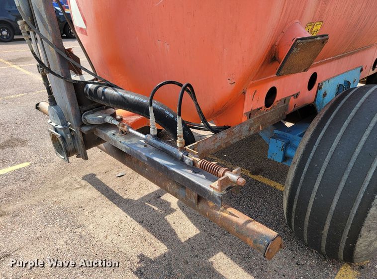 image for item MH9199 Better Bilt 2600  tank trailer