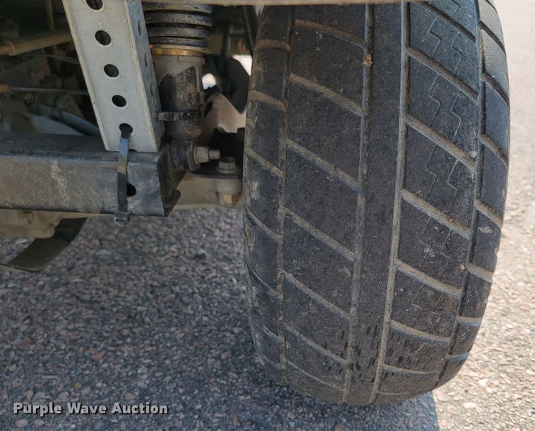 image for item MH9202 2011 John Deere Gator  utility vehicle