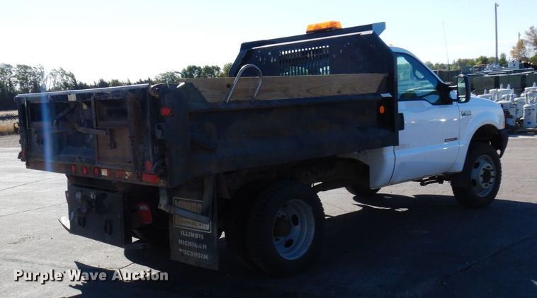 image for item MH9228 2002 Ford F550 Super Duty XL  dump truck