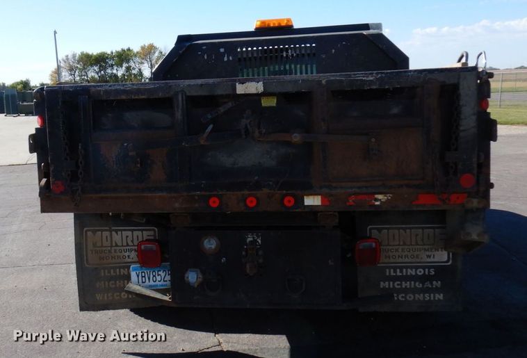 image for item MH9228 2002 Ford F550 Super Duty XL  dump truck