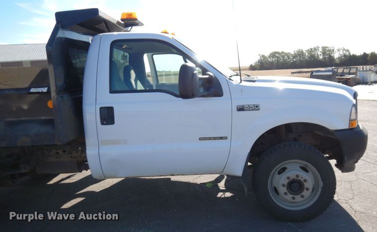 image for item MH9228 2002 Ford F550 Super Duty XL  dump truck