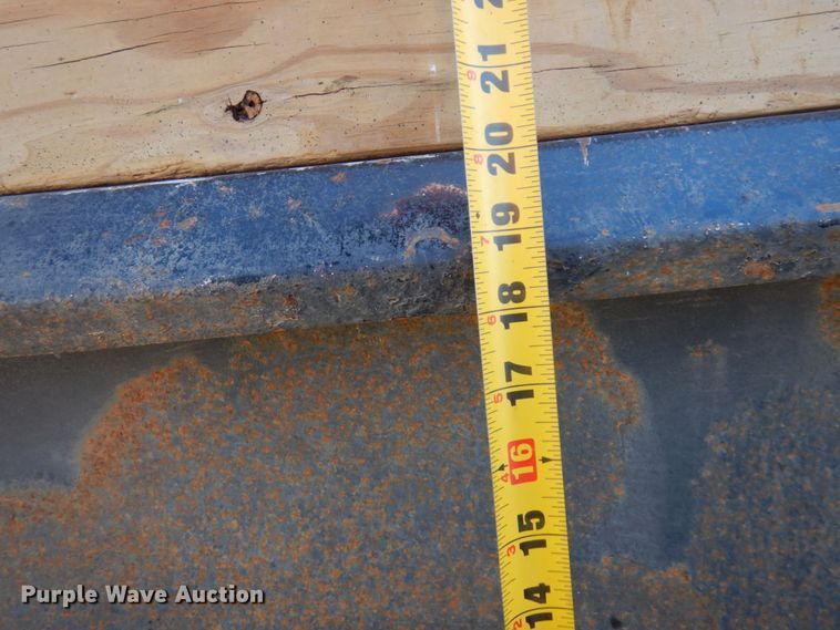 image for item MH9228 2002 Ford F550 Super Duty XL  dump truck