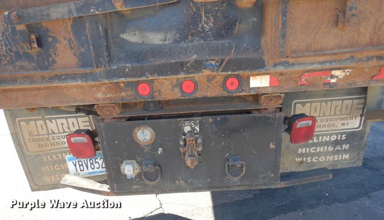 image for item MH9228 2002 Ford F550 Super Duty XL  dump truck