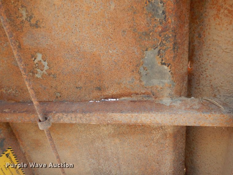 image for item MH9228 2002 Ford F550 Super Duty XL  dump truck