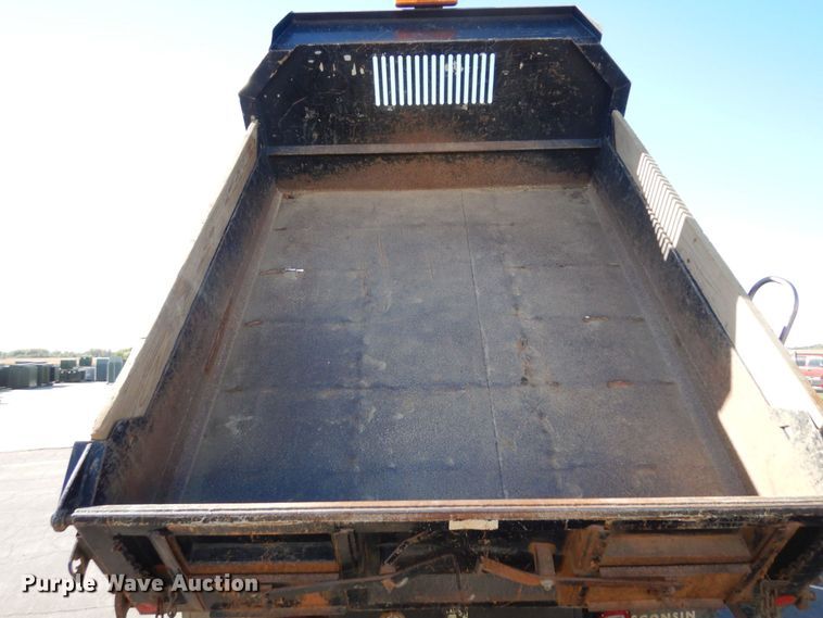 image for item MH9228 2002 Ford F550 Super Duty XL  dump truck