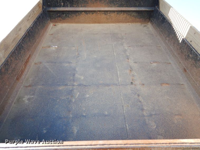 image for item MH9228 2002 Ford F550 Super Duty XL  dump truck