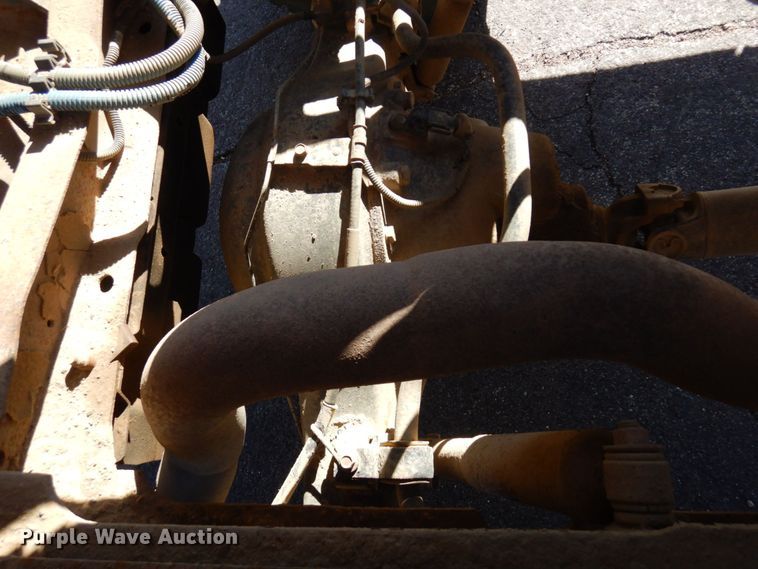 image for item MH9228 2002 Ford F550 Super Duty XL  dump truck