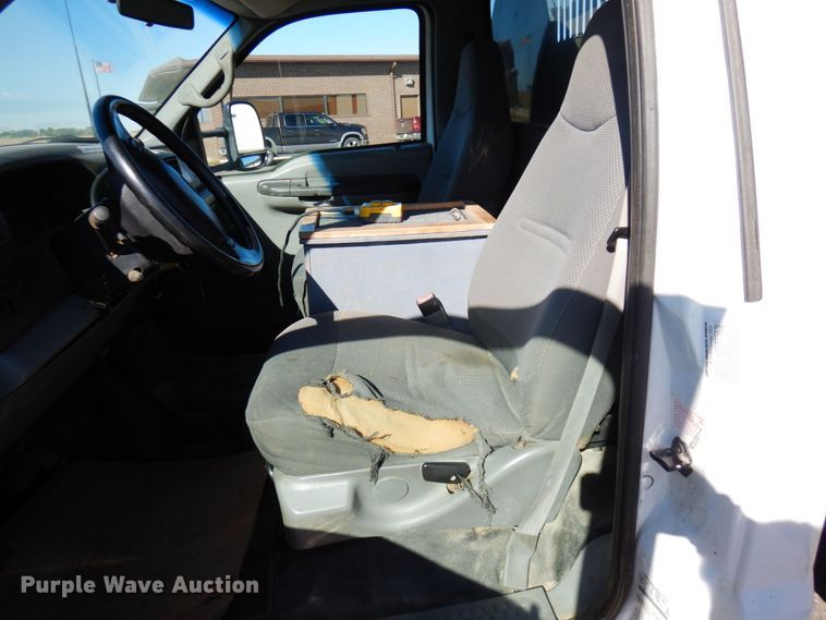 image for item MH9228 2002 Ford F550 Super Duty XL  dump truck