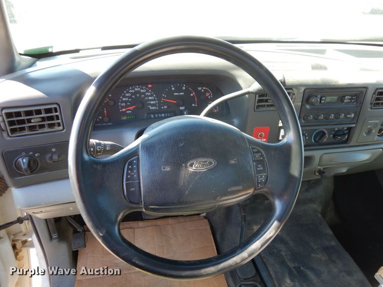 image for item MH9228 2002 Ford F550 Super Duty XL  dump truck